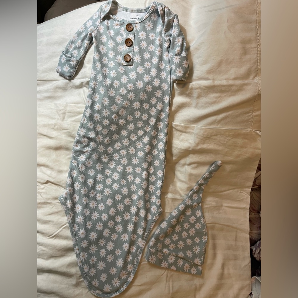 Caden Lane Floral Sleep Gown